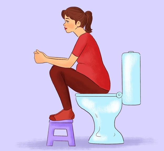 Sit in the correct posture when going to the toilet