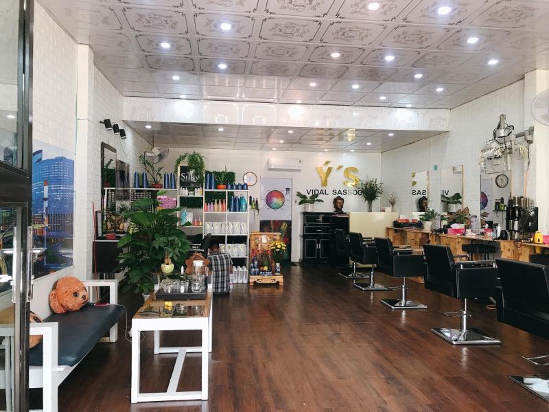 Italy's hair salon
