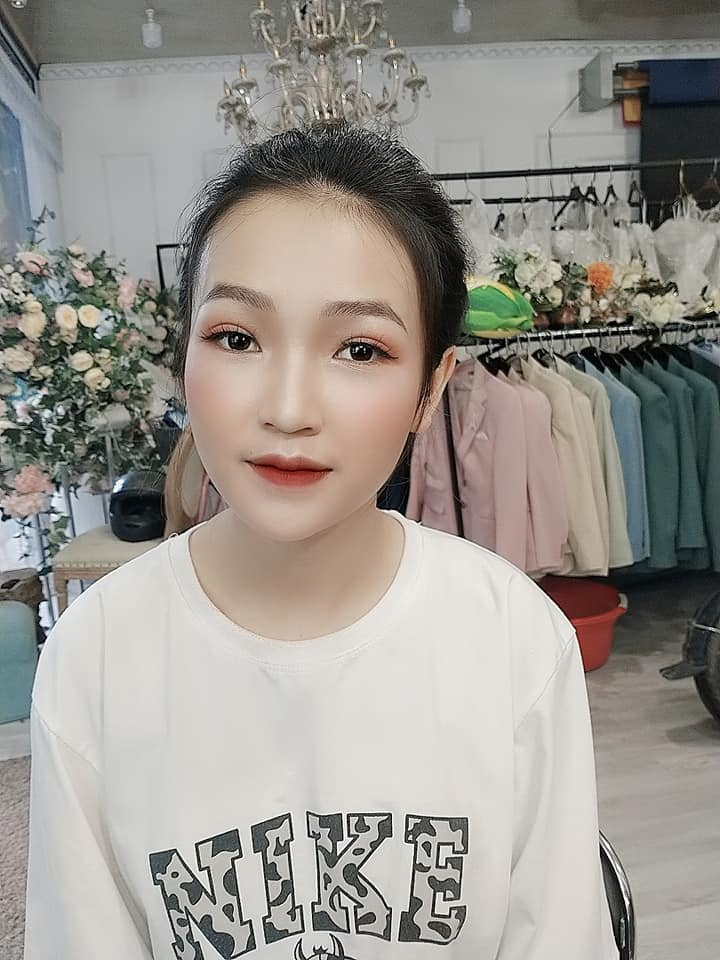 Makeup to perform at Dao Studio