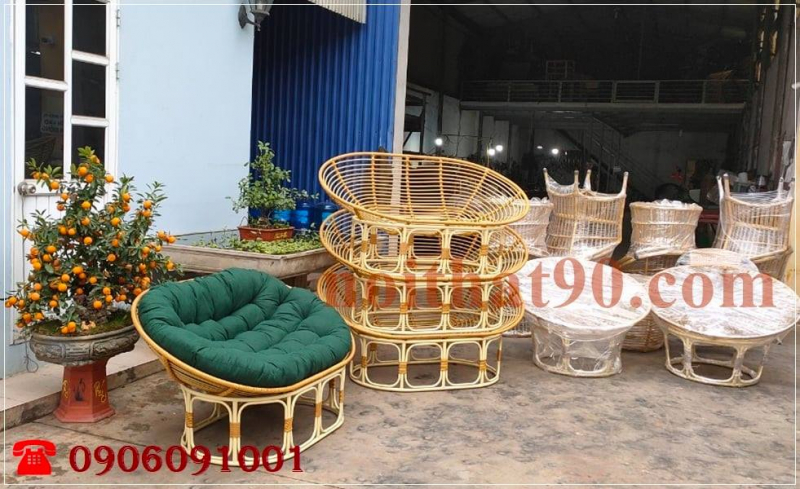 90 . plastic rattan furniture