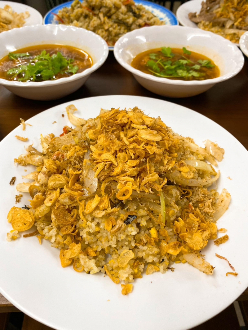 Fried rice, sticky rice with crab cakes - Ba Thao squid