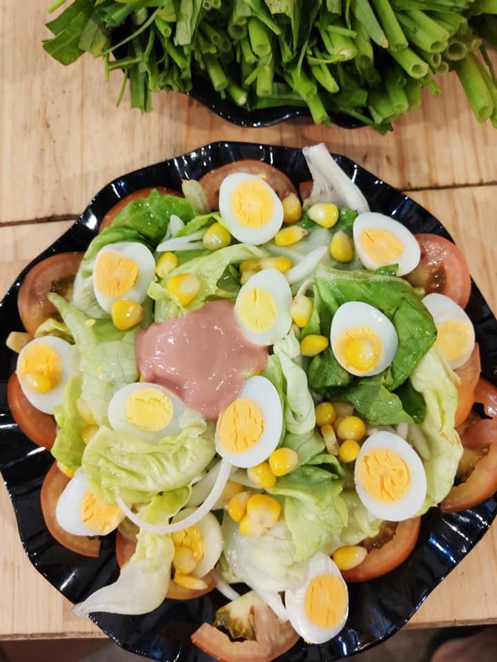 Mixed egg salad
