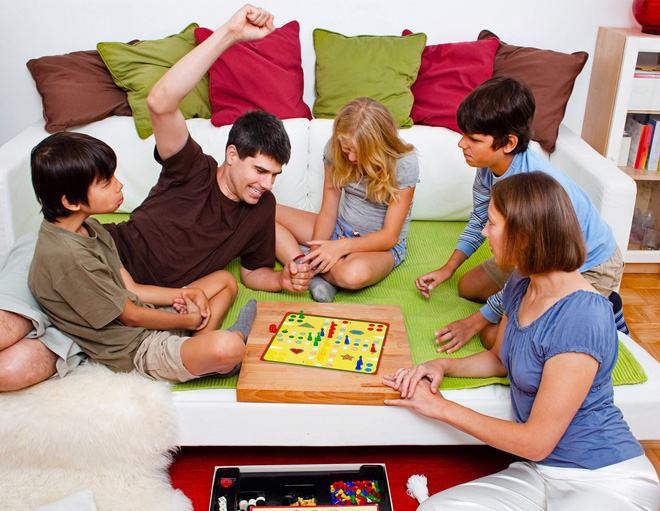 Play Board-game with family