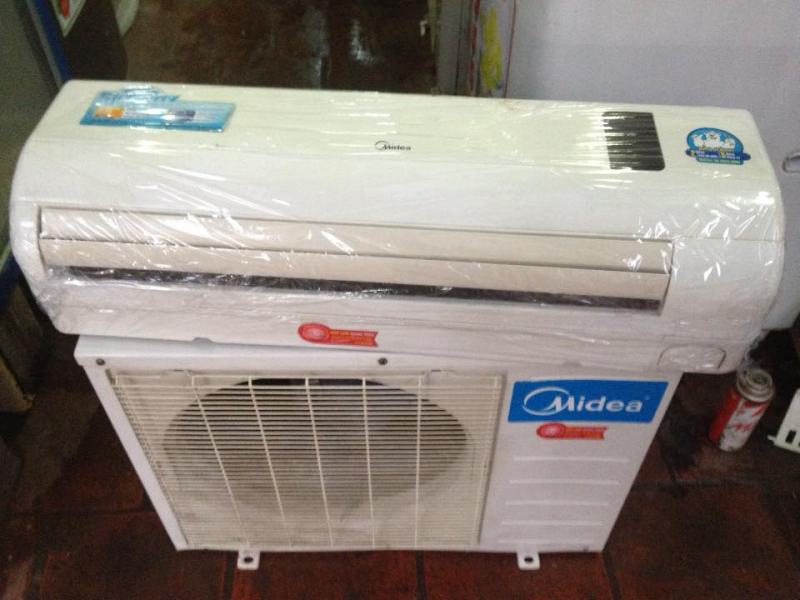 An Viet also sells old air conditioners