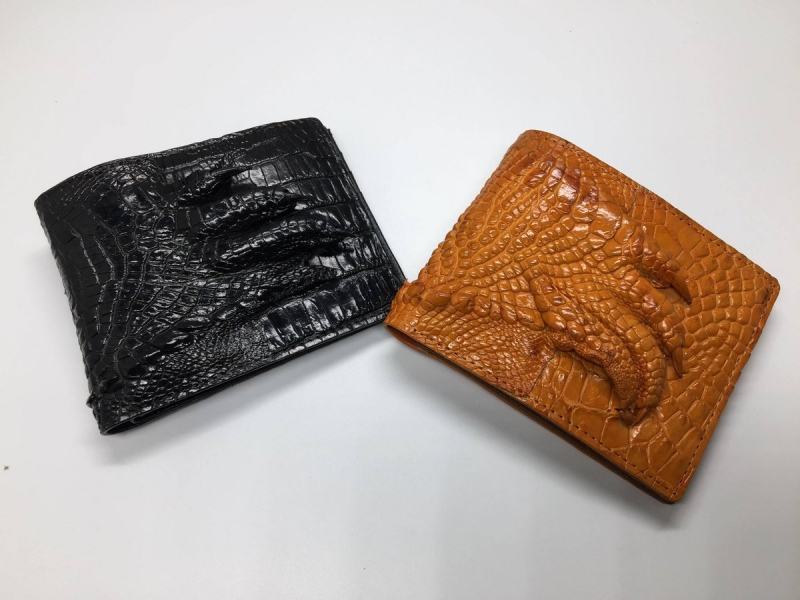 Crocodile leather men's wallet products according to the shop's name: Kieu Hung Crocodile