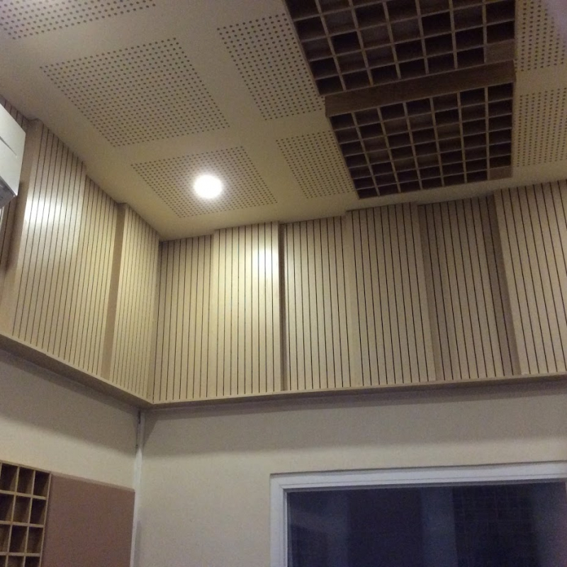 Sound-absorbing wood