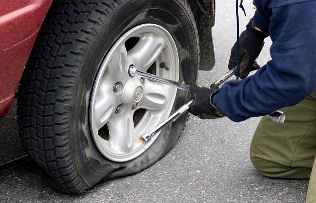 Auto Institute supports on-site tire repair