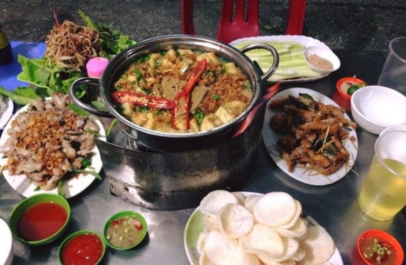 At Hot Pot Restaurant, you can choose from many different types of hotpot to your liking