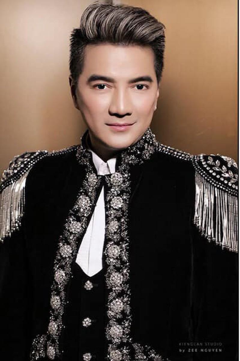 Dam Vinh Hung belongs to singers with great salary